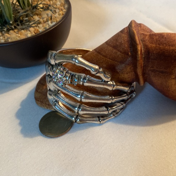 Skeleton Bracelet 💀 - Picture 4 of 7